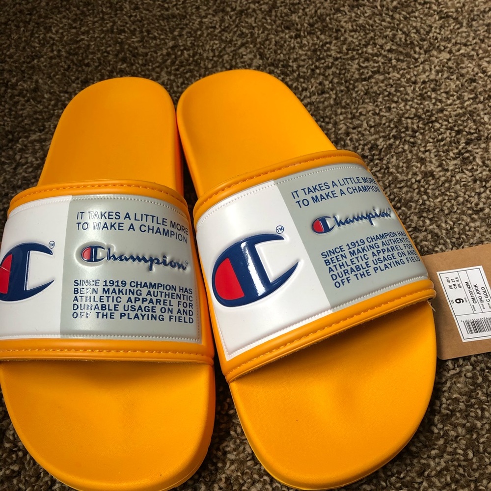 Champion slides size 9